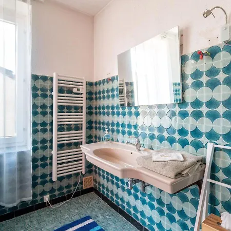Impressive Mansion In With Terrace * Quarante